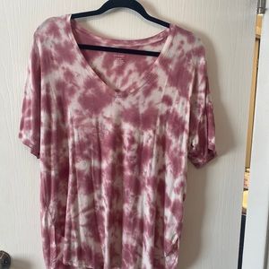 Soft Tie Dye V-Neck tshirt